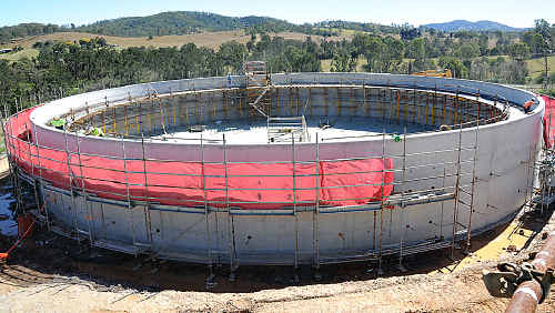 The first nearly finished water clarifier at Widgee Crossing. The first nearly finished water clarifier at Widgee Crossing.